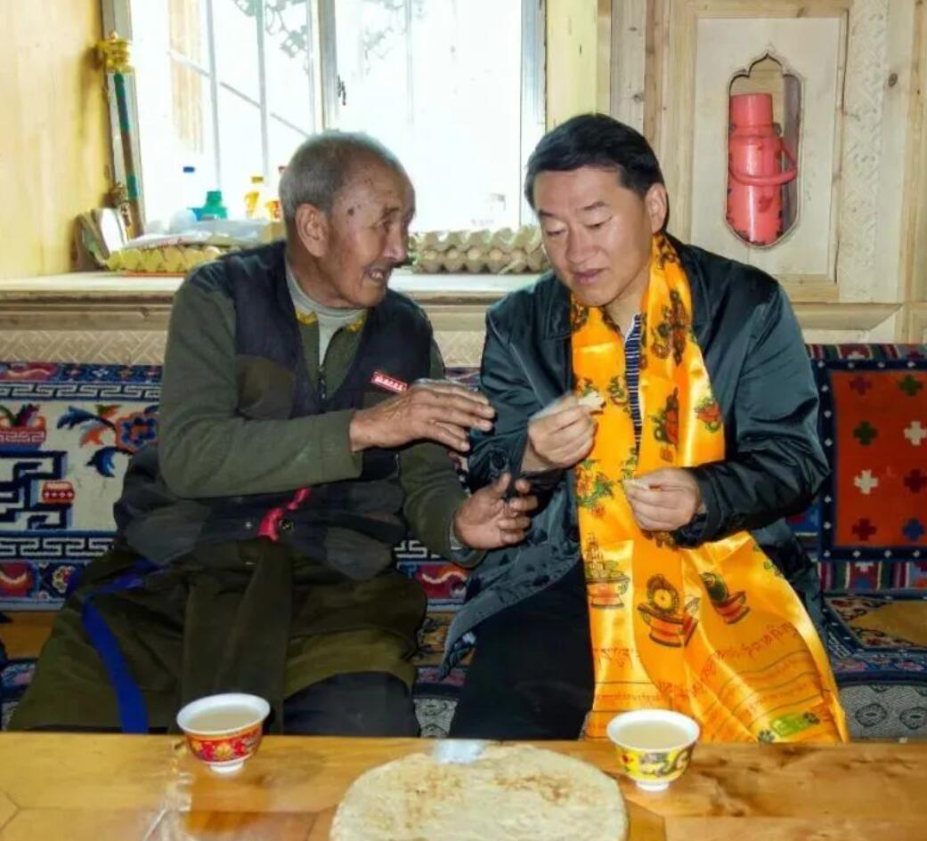 js6666zs金沙责任 | 四川js6666zs金沙强化“四个引领” 帮扶稻城县麻格同村脱贫奔康